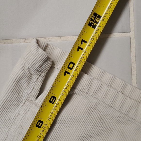 VINTAGE Corduroy American Eagle Outfitters Off-White Shorts Sz 6 EUC - Picture 9 of 13